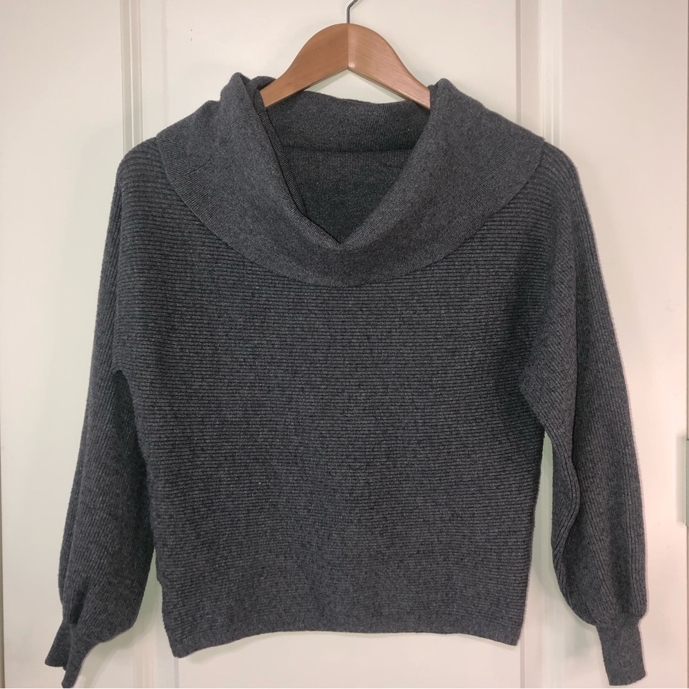 Zara Cowl Neck Knit Ribbed Gray Sweater Top Size Medium